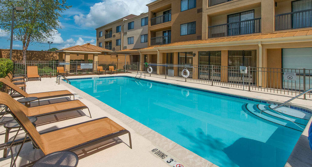 Courtyard By Marriott Albany Hotel Exterior photo